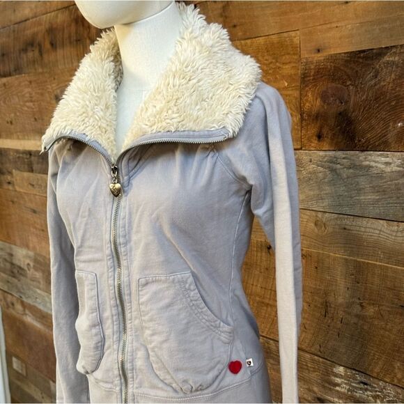 Twisted Heart America deadstock Y2K sherpa hoodie with heart beading detail EUC - Picture 2 of 14